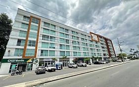 Belmonte 209-Lindo apartamento en Av centenario con pisicna gym